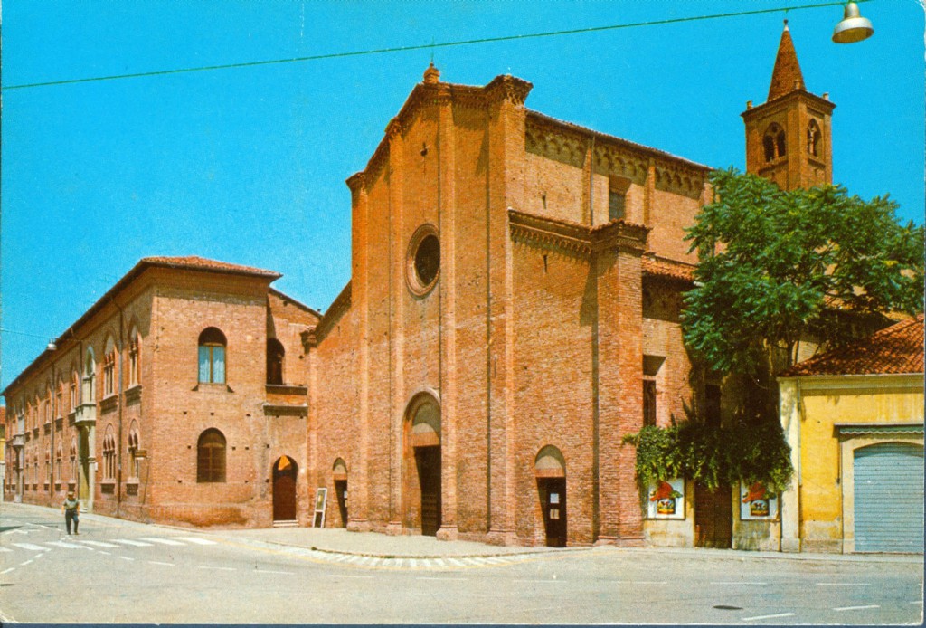 La chiesa di S.Francesco se non è il luogo religio­so più antico, è certamente quel­lo più importante della Mirandola. Sorta nel secolo XIII, nella forma di una povera e piccola chiesa sul tipo della Porziuncola, ad una sola navata con il......