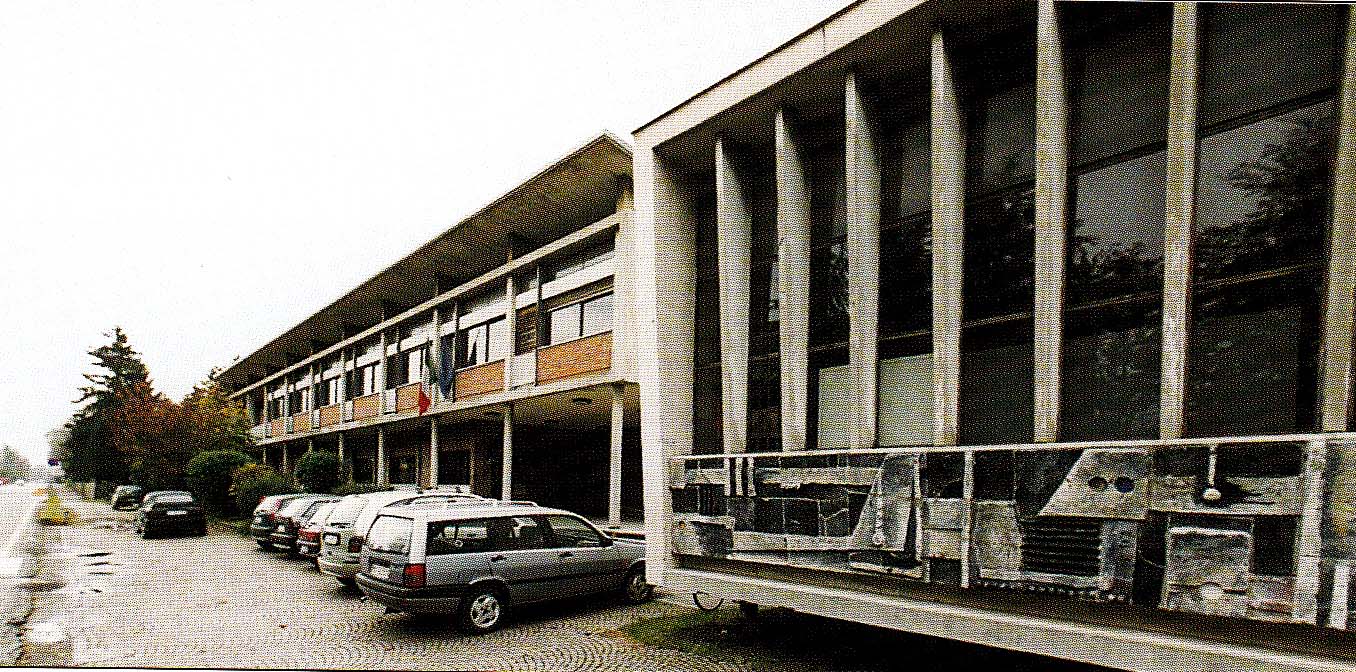 1960-61 Nasce a Mirandola  la Scuola Media Statale "Francesco Montanari"