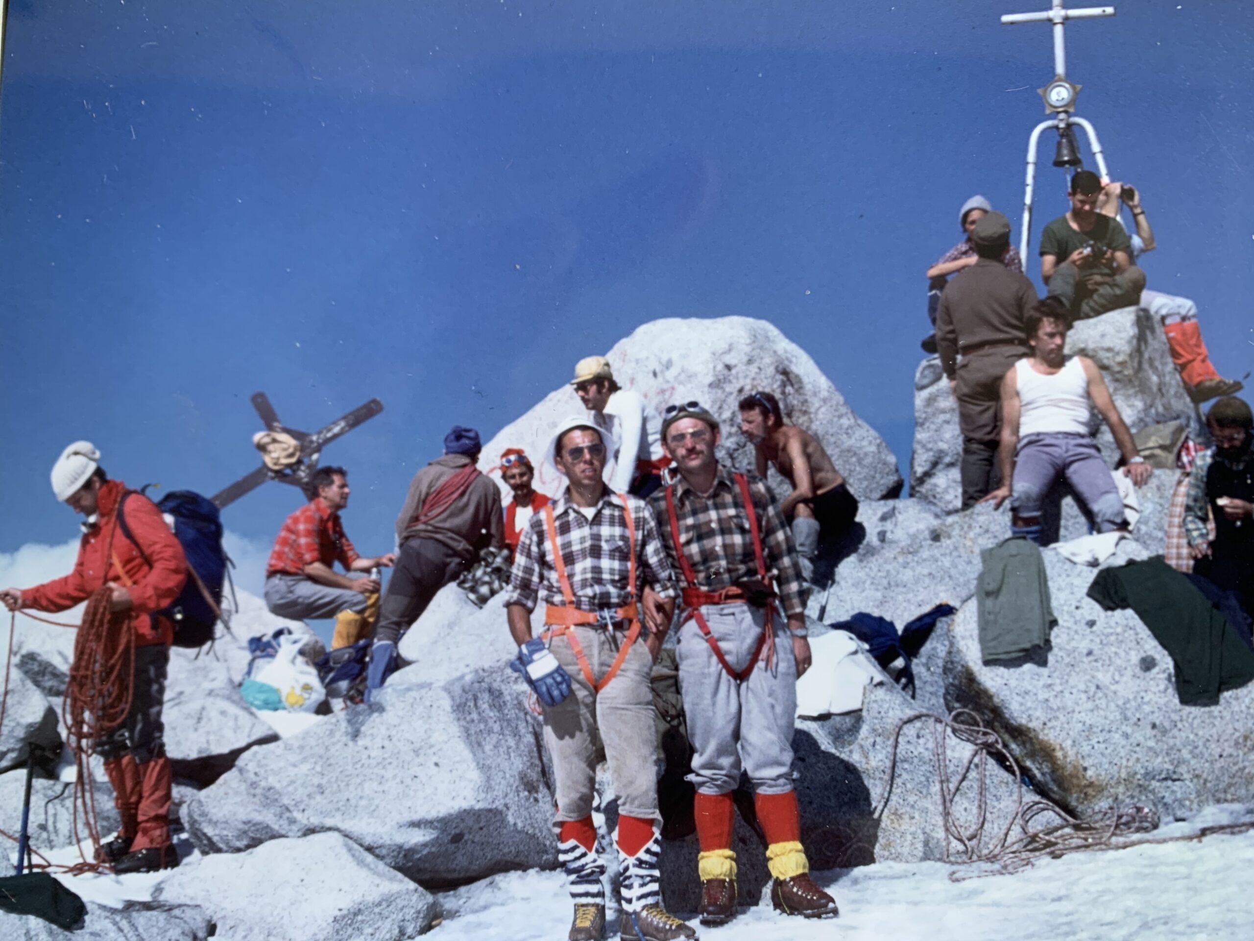 Livio Bonfatti – Una "tranquilla" escursione in montagna.