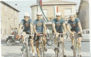 1970 Cicloamatori Mirandola da sx Canossa-Razzaghi-Bellini-Vincenzi