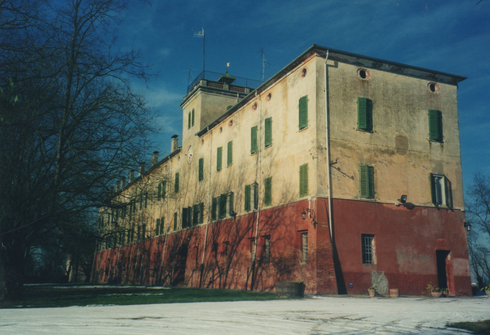 L'esterno e l'interno di Portovecchio