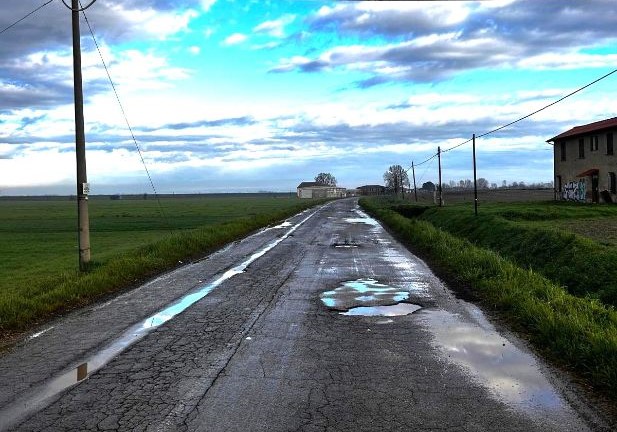 Come portavoce dell’Osservatorio civico “Ora tocca a noi” con sede a Massa Finalese (MO) via Monte Bianco, le scrivo questa comunicazione a nome di molti cittadini residenti nel Comune di Finale Emilia che da anni sono esasperati dall’inaccettabile situazione di dissesto delle strade comunali dell’intero territori........